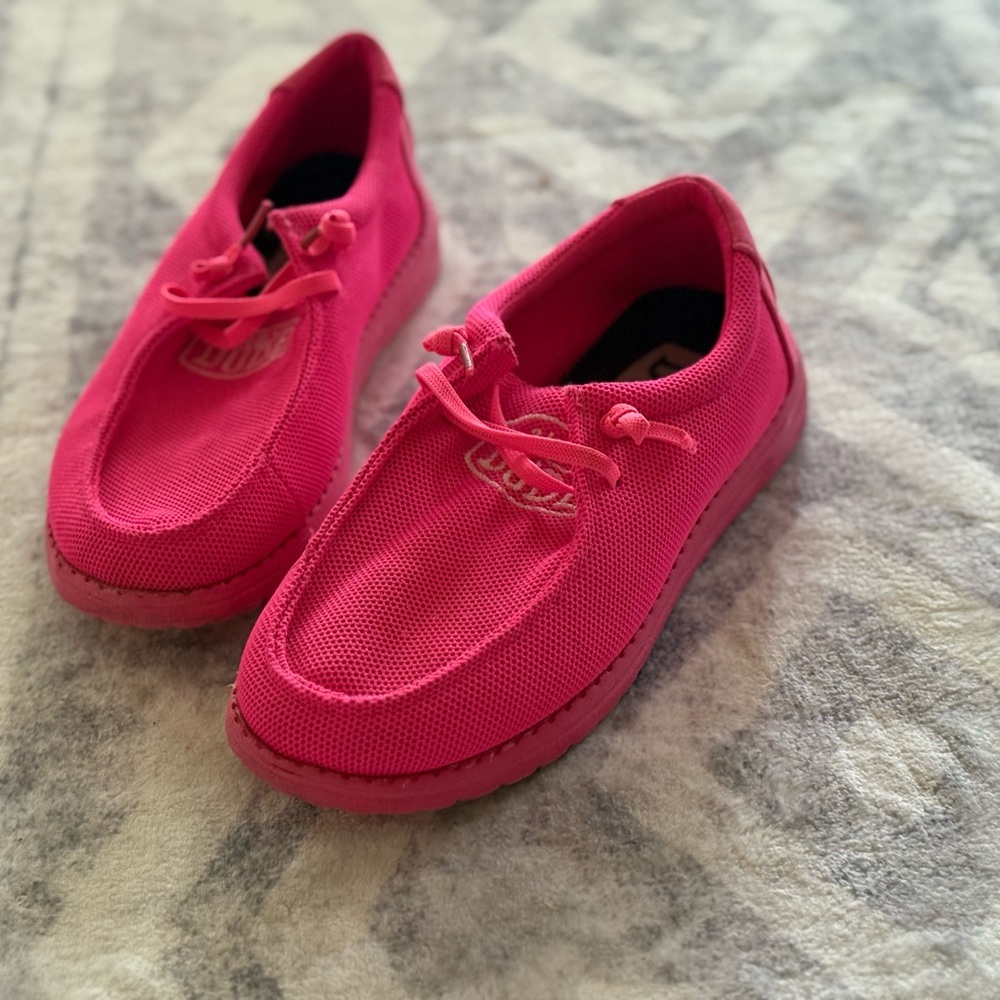 Hey Dude Women's Moccasins in Bright Pink